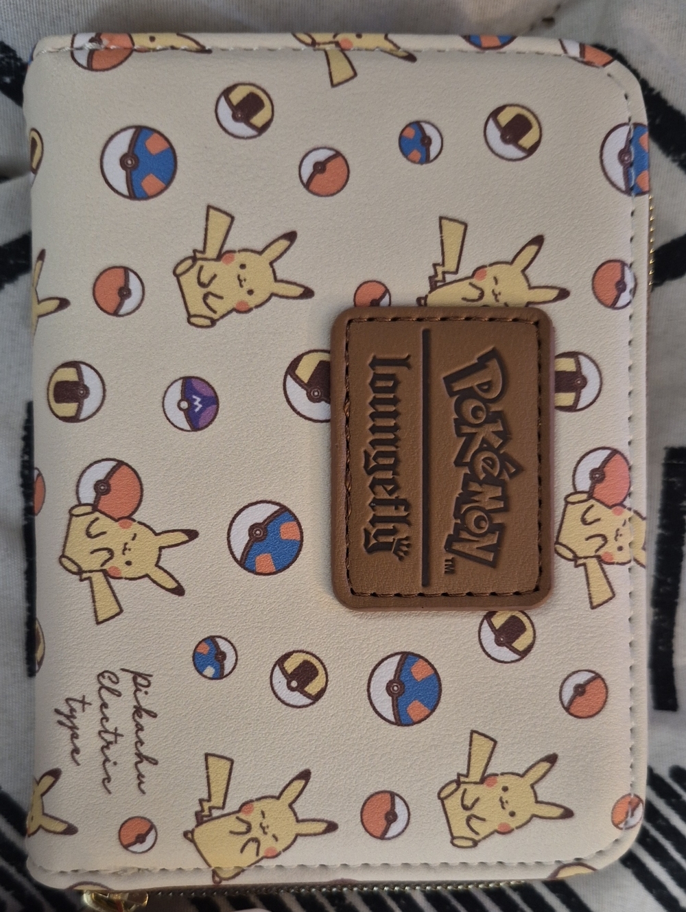 Loungefly Pikachu Zip Wallet  NWT!